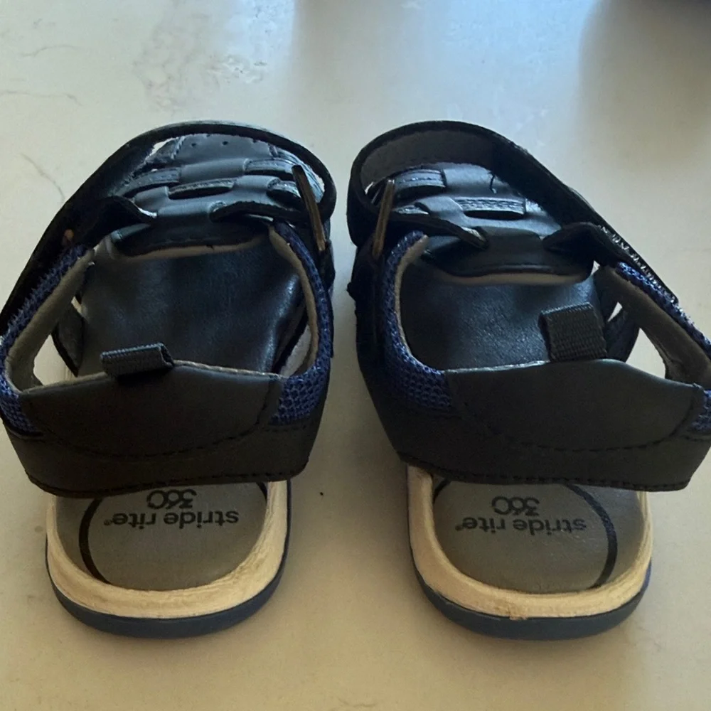 Stride Rite Navy (7T) Closed-Toe Sandals with Blue Stitching